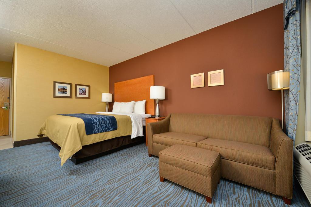 Spark By Hilton Plymouth Exterior photo